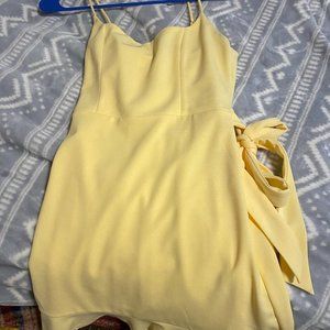Capri Ruffle Tie Dress in Light Yellow